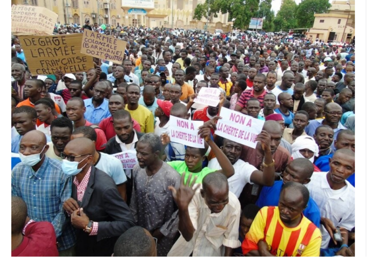 Screenshot_2023_08_18_at_21_34_40_Seniora.org_Frankreichs_koloniales_Erbe_und_die_Sicherheitsbedenken_der_USA_kreuzen_sich_in_Niger_die_Russen_vor_den_Toren_suchen_nach_neuen_Jagdgr_nden