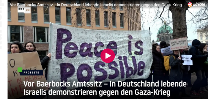 Screenshot_2023_12_31_at_11_23_10_Vor_Baerbocks_Amtssitz_In_Deutschland_lebende_Israelis_demonstrieren_gegen_den_Gaza_Krieg