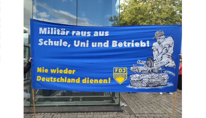 Screenshot_2025_08_31_at_22_11_00_Polizeischikane_und_Verletzte_bei_linker_Friedensdemonstration_in_K_ln_RT_DE