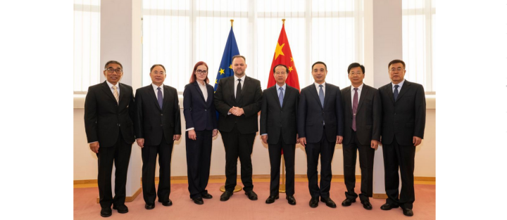 Screenshot_2025_10_18_at_21_38_02_China_zu_EU_Abgeordneten_Die_NATO_habe_keine_Existenzberechtigung_Euractiv_DE