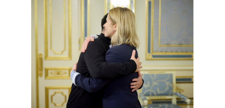 Screenshot_2025_11_20_at_23_24_26_Kaja_Kallas_Hier_spricht_die_k_nftige_Kriegsministerin_RT_DE