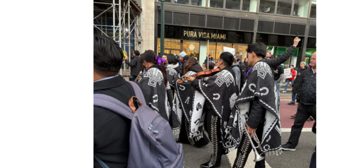 Screenshot_2026_01_18_at_21_16_45_No_Wars_No_Kings_No_ICE_Hands_Off_Venezuela_Protestzug_der_Vielfalt_in_New_York