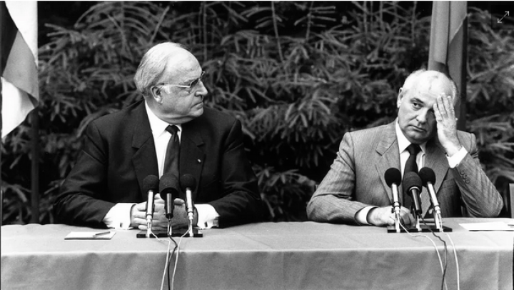 Screenshot_2022_05_05_at_11_07_40_S_Nato_Osterweiterung_Warum_Deutschland_jahrelang_R_cksicht_auf_Russland_genommen_hat Screenshot_2022_05_05_at_11_07_40_S_Nato_Osterweiterung_Warum_Deutschland_jahrelang_R_cksicht_auf_Russland_genommen_hat