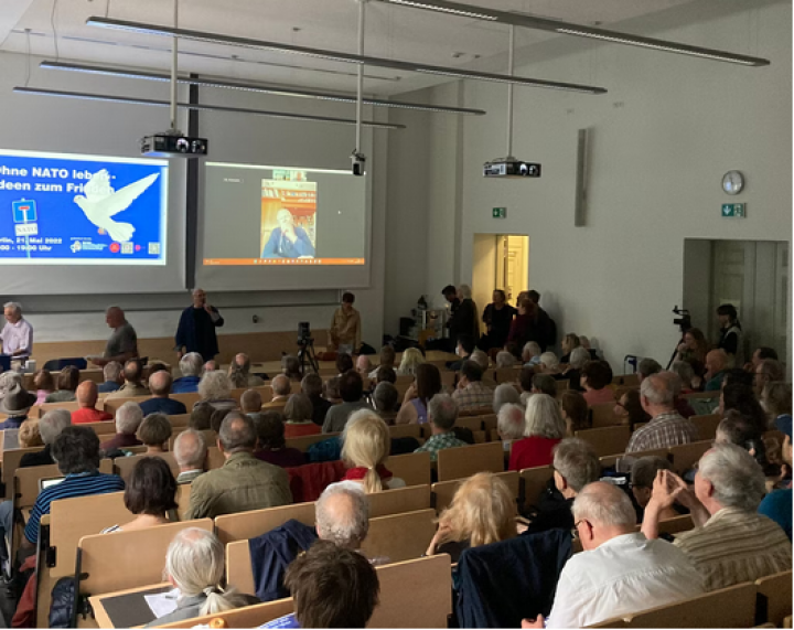 Screenshot_2022_05_22_at_22_59_09_Lafontaine_Dagdelen_und_Co._auf_Anti_Nato_Kongress_in_der_Humboldt_Uni