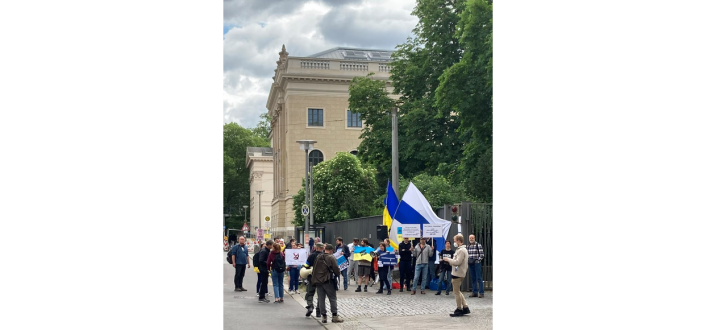 Screenshot_2022_05_23_at_08_14_41_Lafontaine_Dagdelen_und_Co._auf_Anti_Nato_Kongress_in_der_Humboldt_Uni
